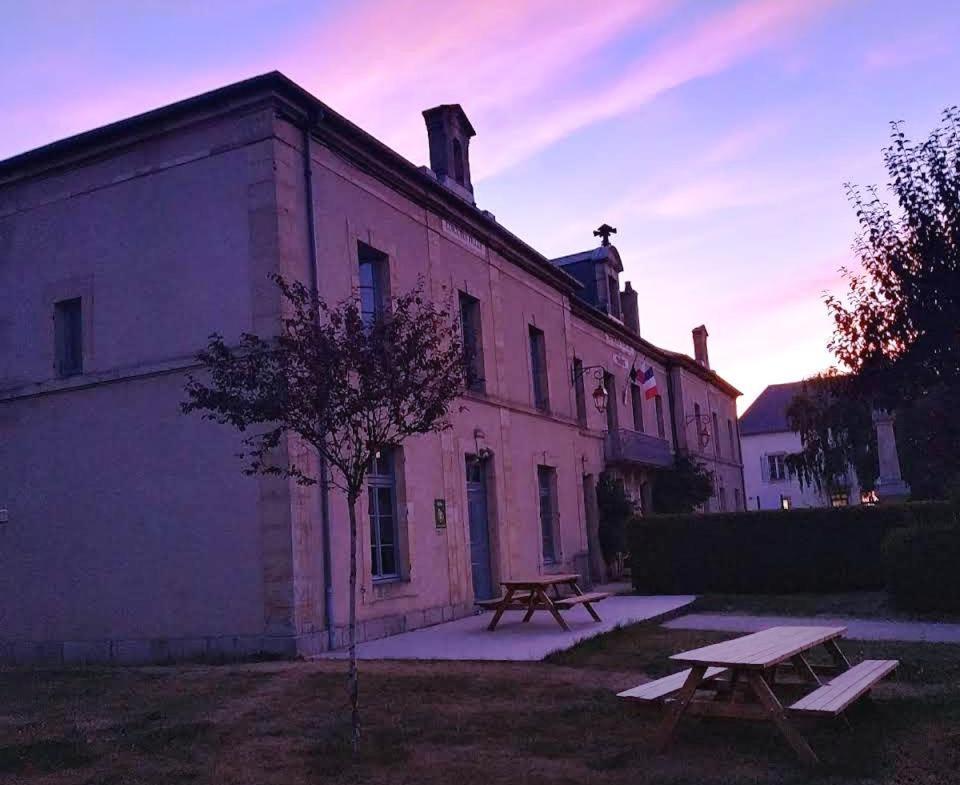 Gite La Loutiere Bed and Breakfast Ouroux-en-Morvan Eksteriør billede